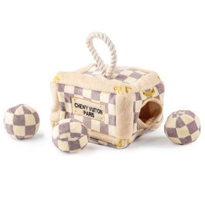 Checker V Trunk - Activity House Dog Toy Set